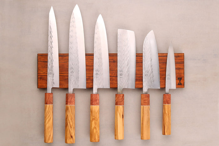 Barre aimantée artisanale Essences Creations en bois d'ovangkol ondé 42cm - 6 places - N°2