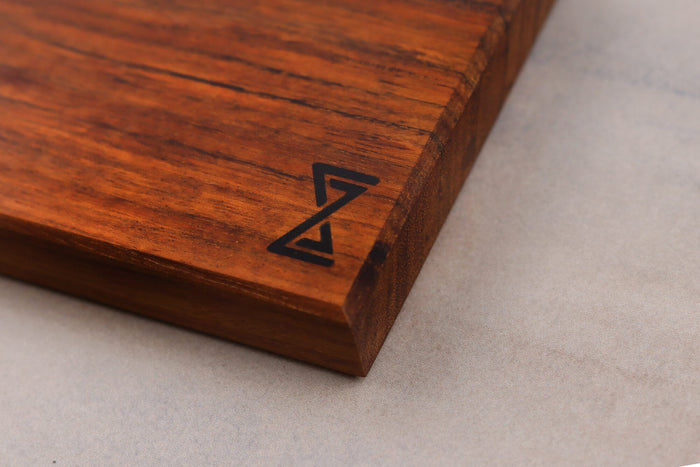 Barre aimantée artisanale Essences Creations en bois d'ovangkol ondé 42cm - 6 places - N°2