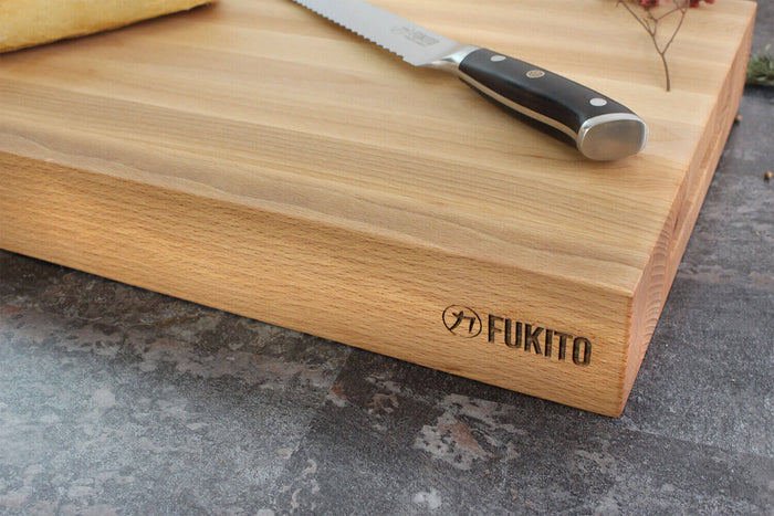 Billot de cuisine Fukito en bois de hêtre certifié FSC - 45 x 30 x 6,2 cm
