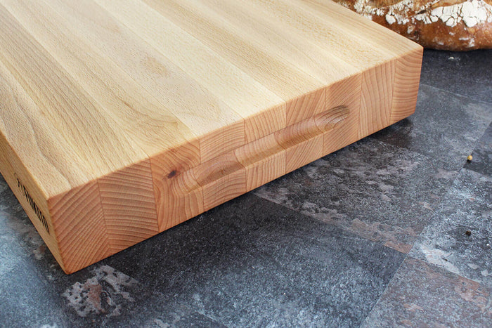 Billot de cuisine Fukito en bois de hêtre certifié FSC - 45 x 30 x 6,2 cm
