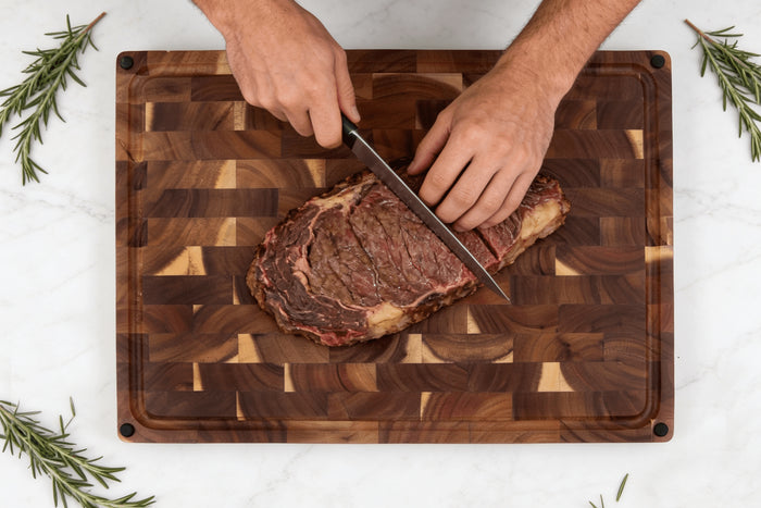 Billot de cuisine Wusaki en bois d'acacia réversible damier 48 x 35 x 3,8cm