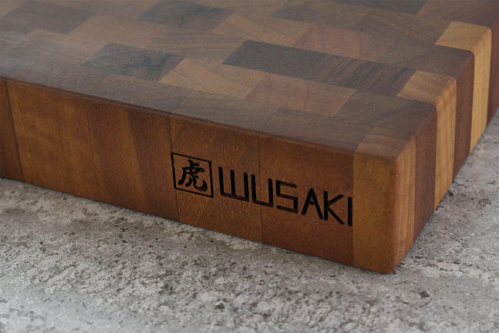 Billot de cuisine Wusaki en bois de noyer damier - 35 x 35 x 4 cm