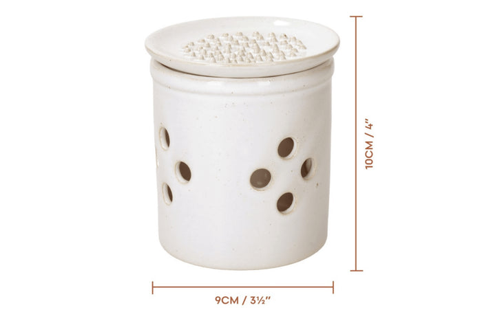 Boîte de conservation d'ails KitchenCraft Idilica en grès crème + couvercle à râpe intégrée