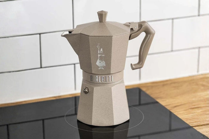 Cafetière italienne Bialetti Moka Exclusive Octagonal induction beige sable