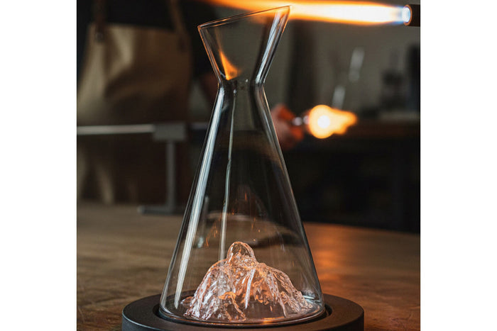 Carafe à eau Alaskan Maker Topographic Aiguille du midi en verre cristallin