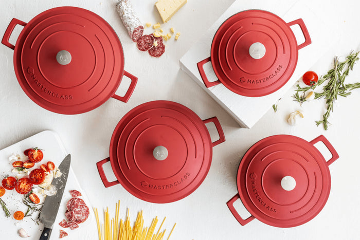 Cocotte ronde MasterClass compatible induction en fonte d'aluminium rouge 5L