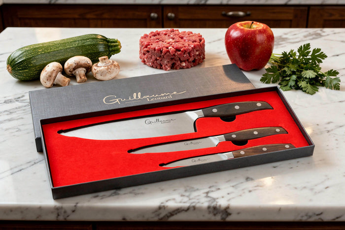 Coffret 3 couteaux Guillaume Leonard Cuistot acier inoxydable et santal rouge Chef + Office + Universel