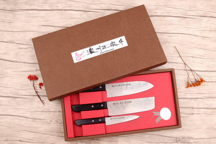 Coffret 3 couteaux japonais Satake Cutlery Nashiji santoku + nakiri + office