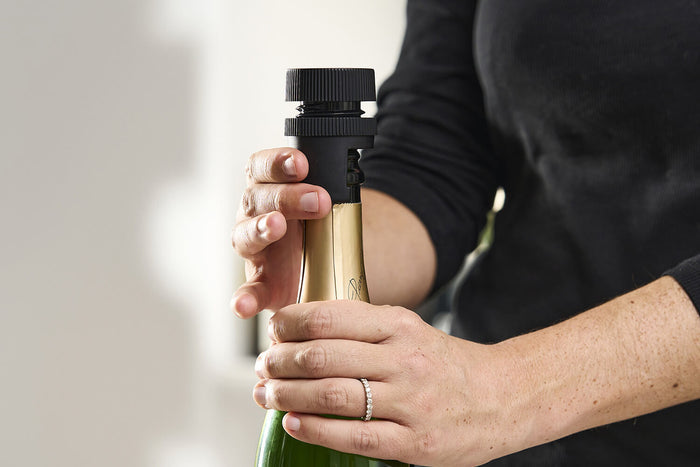 Coffret cadeau Peugeot Pop'n'Preserve tire-bouchon sommelier + pompe de conservation + 2 bouchons