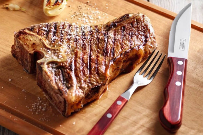 Coffret de 4 couteaux à steak Tramontina Jumbo coloris rouge