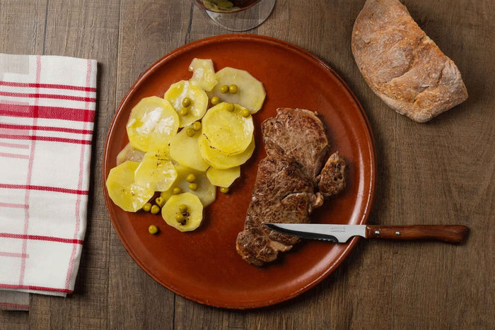 Coffret de 6 couteaux à steak/pizza Arcos lame dentelée 11cm manche en bois de hêtre compressé