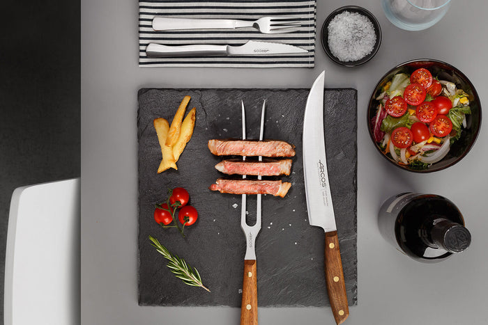 Coffret spécial barbecue Arcos Nordika fouchette + couteau à découper