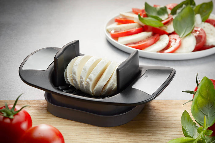 Coupe tomates et mozzarella Gefu Caprese en acier inox et ABS