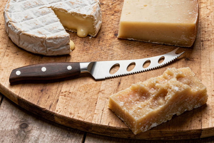 Couteau à fromage 13cm Guillaume Leonard Cuistot en acier inoxydable et bois de santal rouge