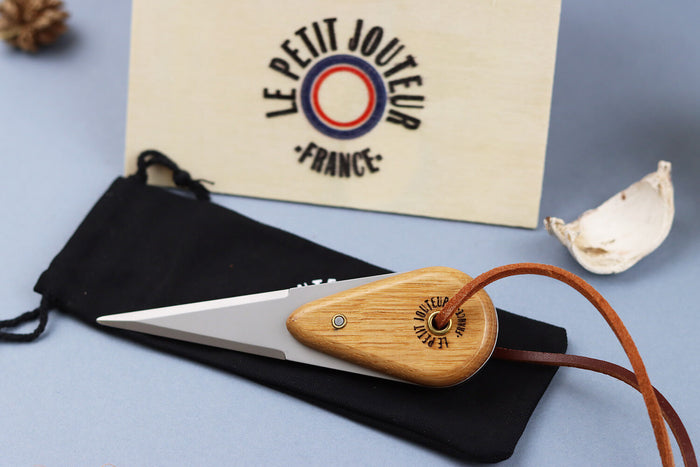 Couteau à huître Le Petit Jouteur en chêne blanc avec pochon et bourriche individuelle