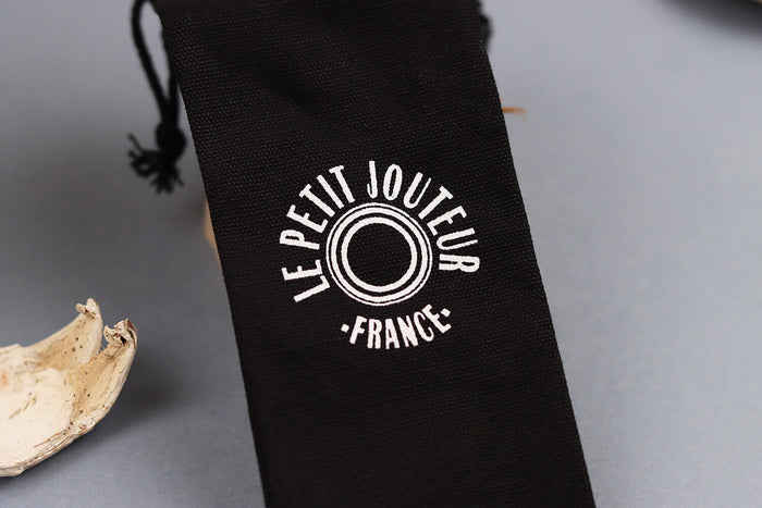 Couteau à huître Le Petit Jouteur en chêne blanc avec pochon et bourriche individuelle
