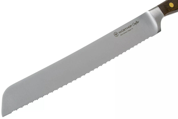 Couteau à pain Wüsthof Crafter forgé 23cm en chêne fumé