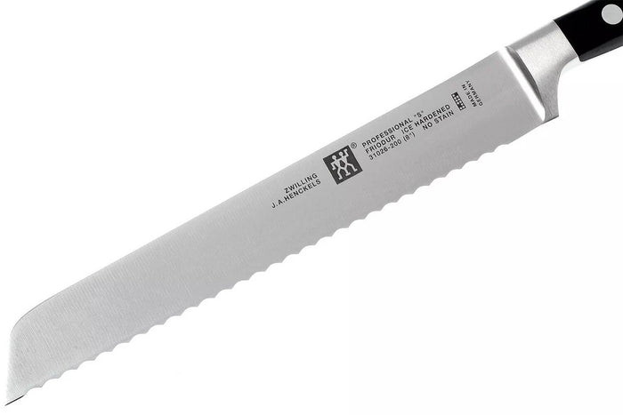 Couteau à pain Zwilling Professional "S" 20cm forgé en acier inoxydable