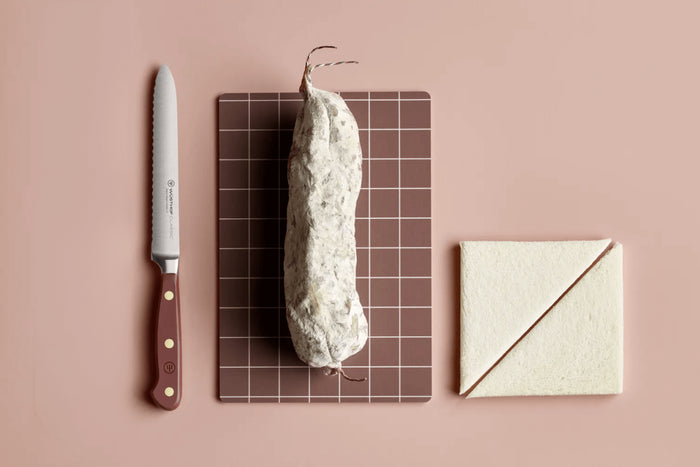 Couteau à saucisson Wusthof Classic Colour Tasty Sumac forgé lame crantée 14cm