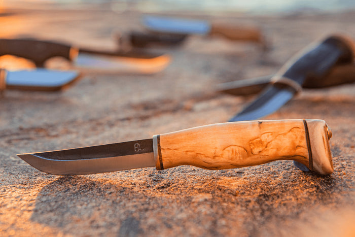 Couteau Arctic Legend Hobby Knife AL903 artisanal lame 9,5cm manche en bouleau + étui en cuir