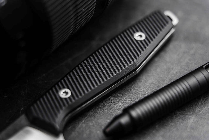 Couteau Böker AK1 American Tanto 129504 lame en acier 7,6cm manche en G10 noir + étui en kydex