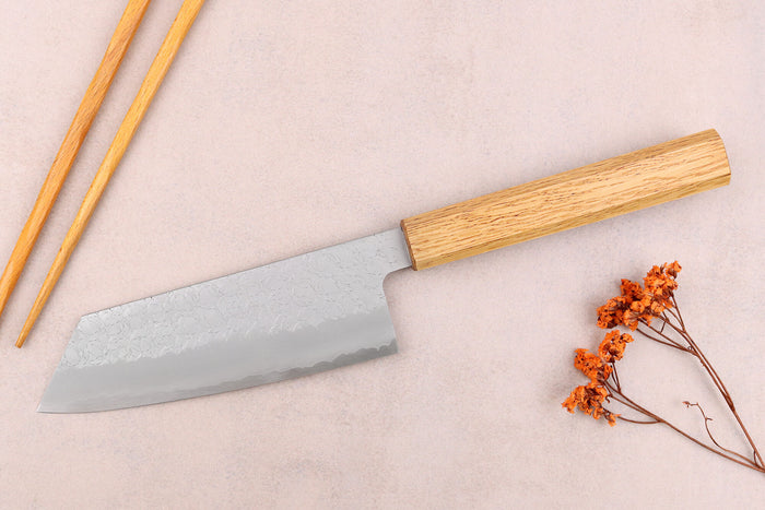 Couteau bunka 14cm japonais artisanal Sakai Kikumori TS10 en chêne