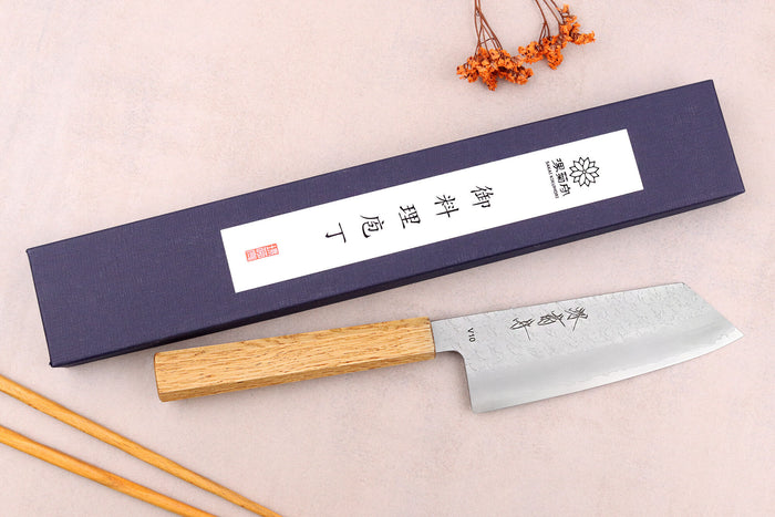 Couteau bunka 14cm japonais artisanal Sakai Kikumori TS10 en chêne