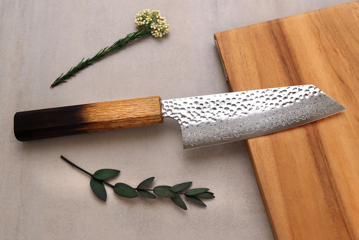 Couteau bunka 15cm japonais artisanal Wusaki Yaketa VG10 damas chêne brûlé