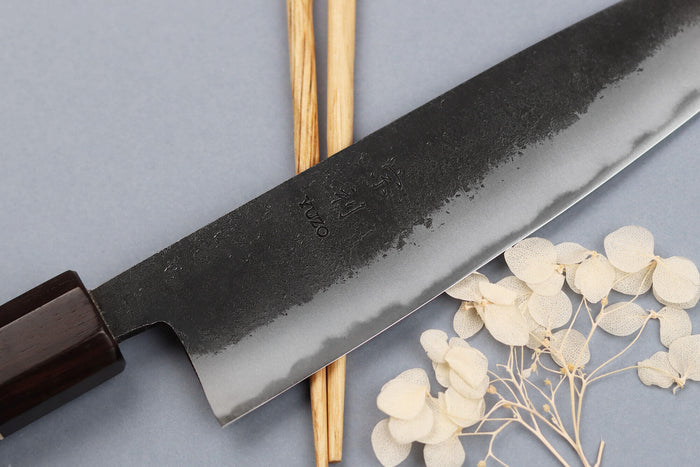 Couteau de chef 18cm japonais artisanal Yuzo Black Nashiji