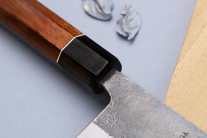 Couteau de chef 21cm japonais artisanal Yuzo Black Nashiji