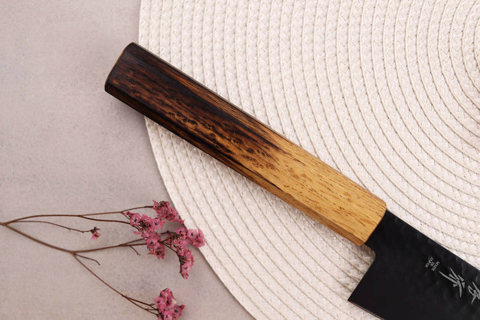 Couteau de chef 21cm japonais Sakai Takayuki Kurokage VG10 manche en chêne brûlé