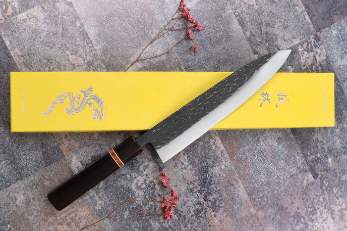 Couteau de chef 24cm japonais artisanal Yuzo Black SLD ébène et cognassier