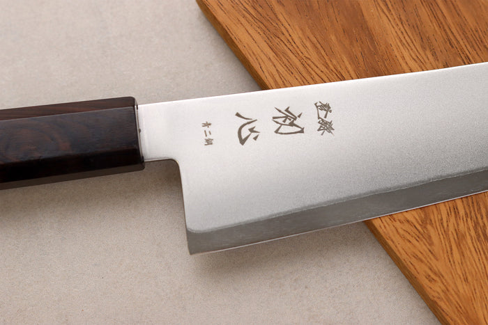 Couteau de chef gyuto 21cm japonais artisanal Hatsukokoro Kaijin BS2 ébène