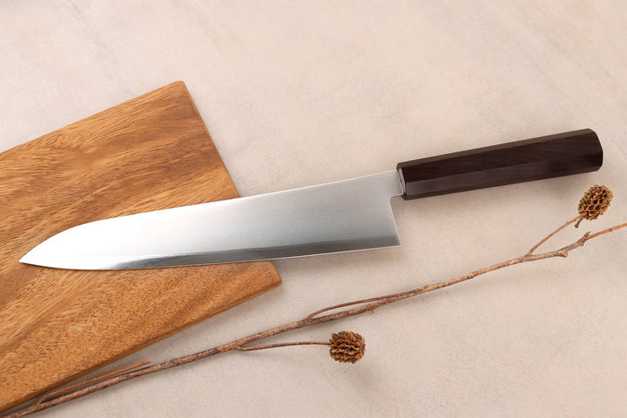 Couteau de chef gyuto 24cm japonais artisanal Hatsukokoro Kaijin BS2 ébène