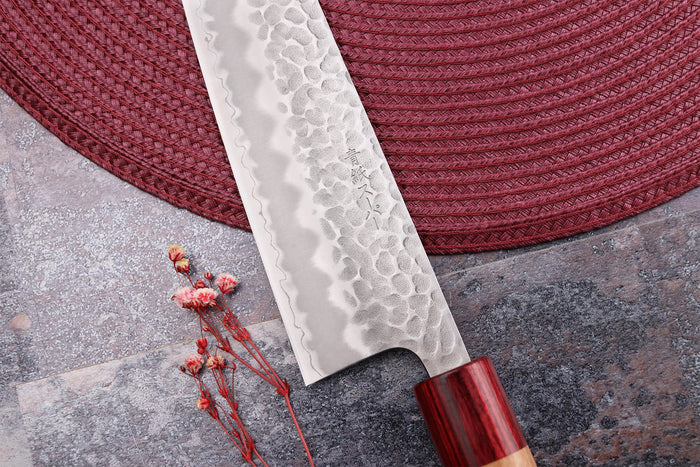 Couteau de chef japonais artisanal Tsunehisa Aogami Super martelé 24cm