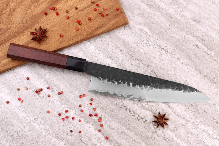 Couteau de chef Sayuto Séquoia San Mai martelé 21cm