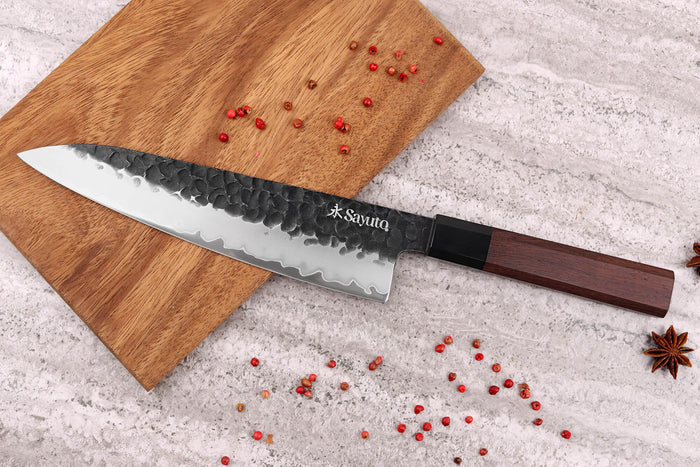 Couteau de chef Sayuto Séquoia San Mai martelé 21cm