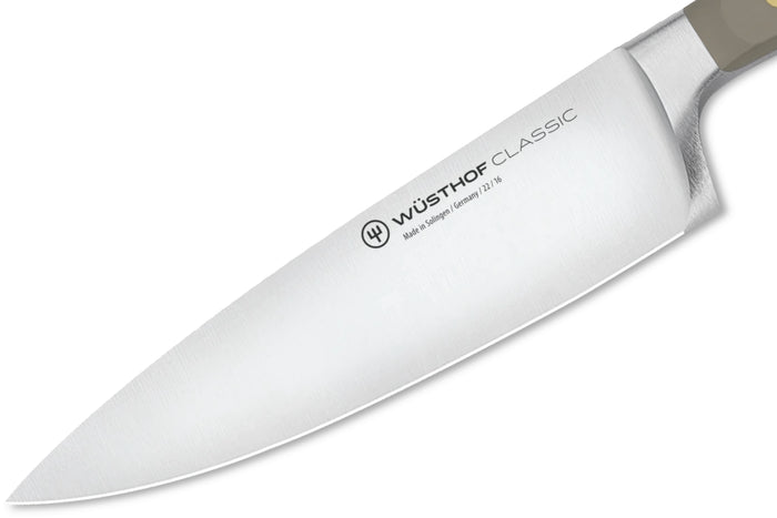Couteau de chef Wusthof Classic Colour Velvet Oyster forgé lame 16cm