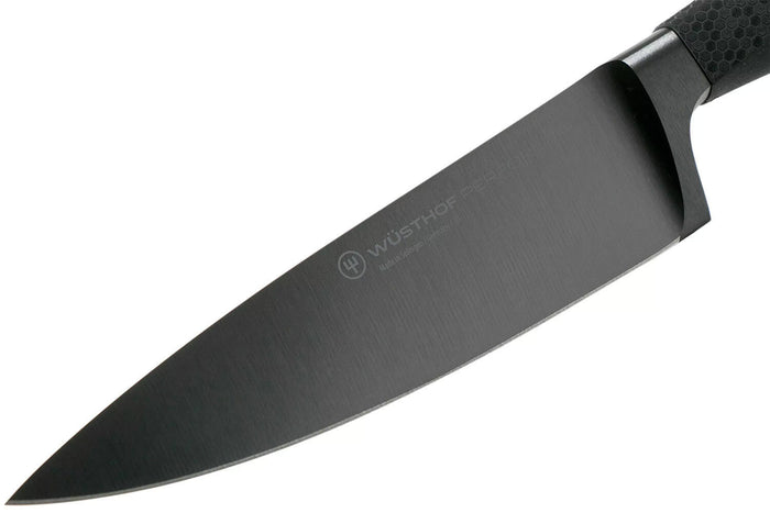 Couteau de chef Wüsthof Performer lame 16cm à revêtement noir anti-rayures