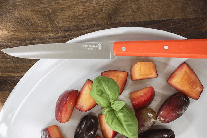 Couteau de table Opinel Bon Appétit Bois n°125 lame 11cm en inox manche en charme mandarine
