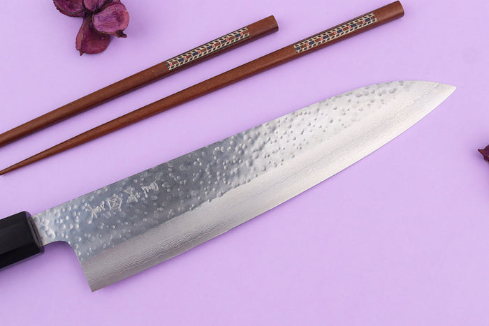 Couteau gyuto 21cm japonais artisanal Makoto Kurosaki VG7 Damas martelé