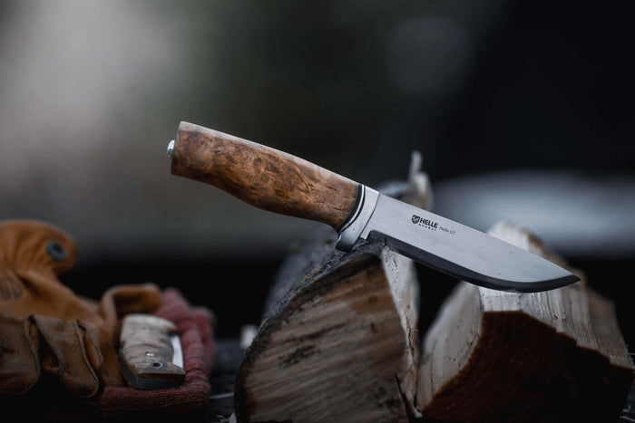 Couteau Helle GT H036 lame en acier inox 12,3cm manche en bouleau frisé + étui en cuir