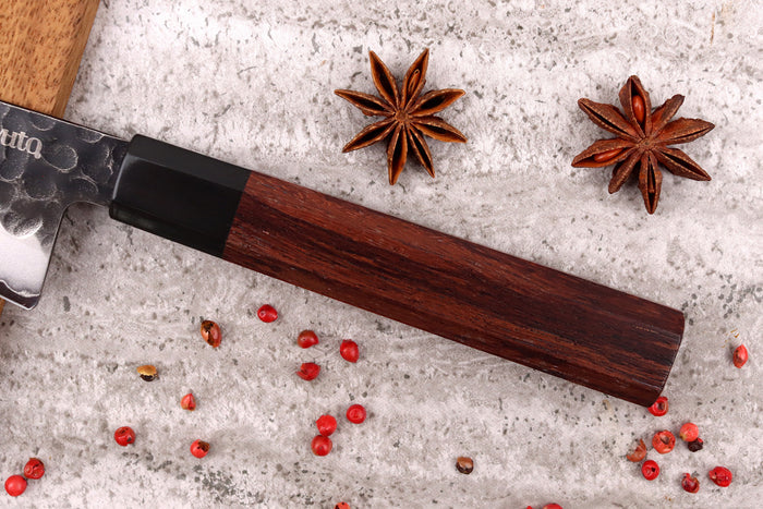 Couteau honesuki Sayuto Séquoia San Mai martelé 15cm