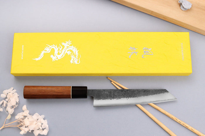 Couteau kiritsuke 15cm japonais artisanal Yuzo Black Nashiji