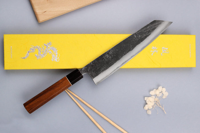 Couteau kiritsuke 24cm japonais artisanal Yuzo Black Nashiji