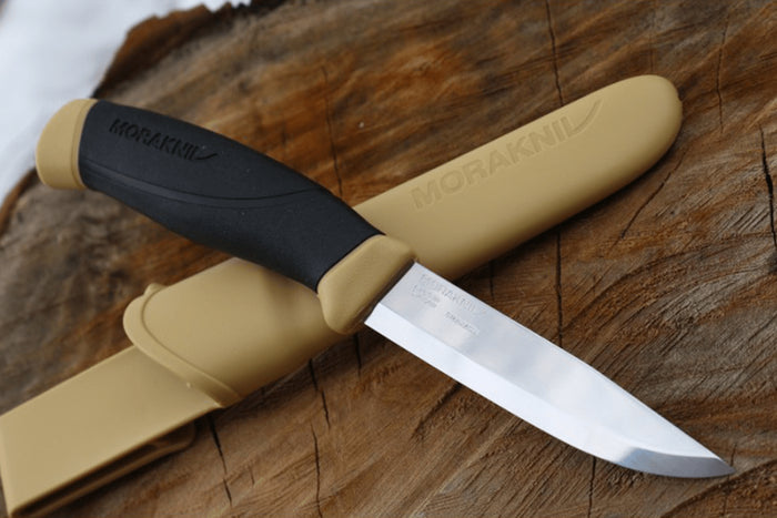 Couteau Mora Companion 13166 lame inox 10,4cm manche caoutchouc noir/sable + étui