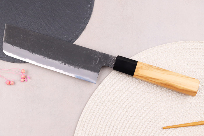 Couteau nakiri 16,5cm japonais artisanal Hinoura Mutsumi Ajikataya Black Nashiji