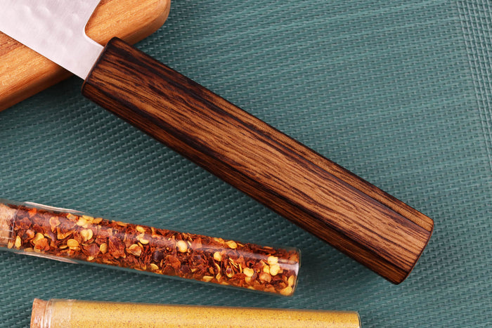 Couteau nakiri 16,5cm japonais artisanal Masutani martelé manche en chêne