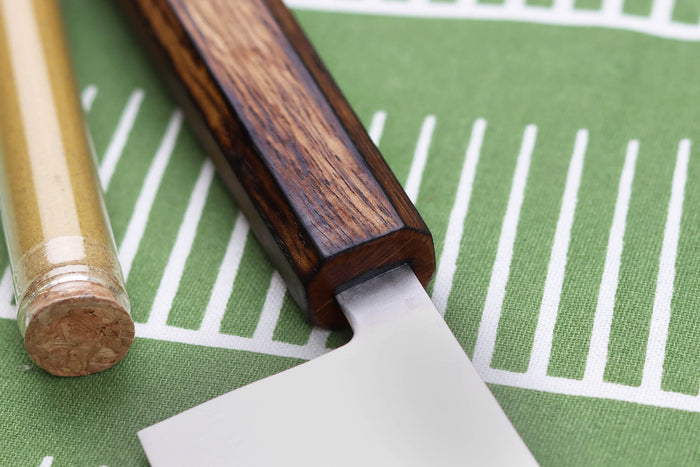 Couteau nakiri 16,5cm japonais artisanal Masutani martelé manche en chêne