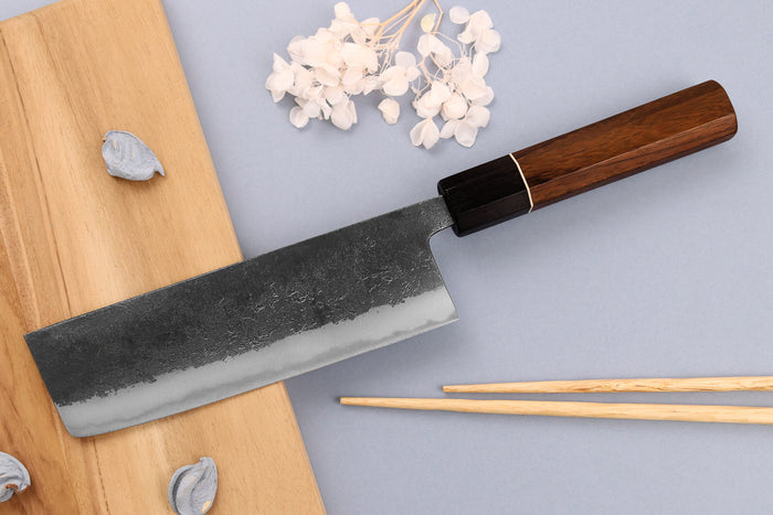 Couteau nakiri 16,5cm japonais artisanal Yuzo Black Nashiji